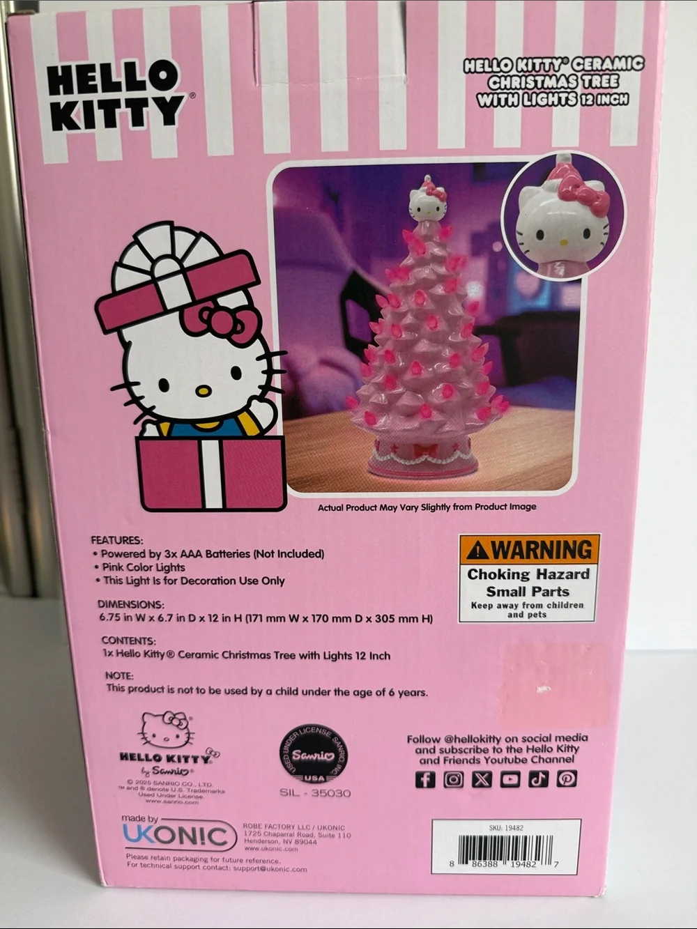 Hello Kitty Pink Ceramic Light-Up Christmas Tree - Picture 3 of 3